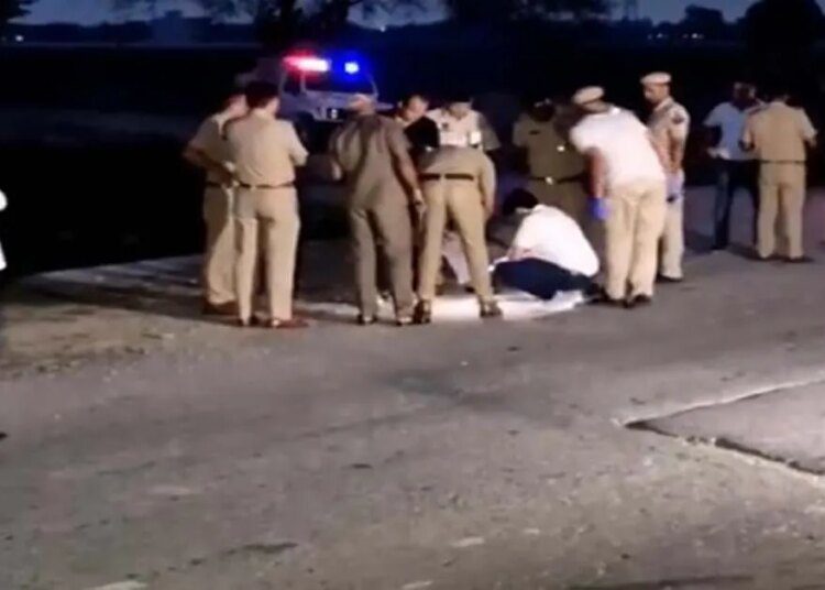 मुठभेड़ में पकड़ा गया मुख्य आरोपी, पैर में लगी गोली