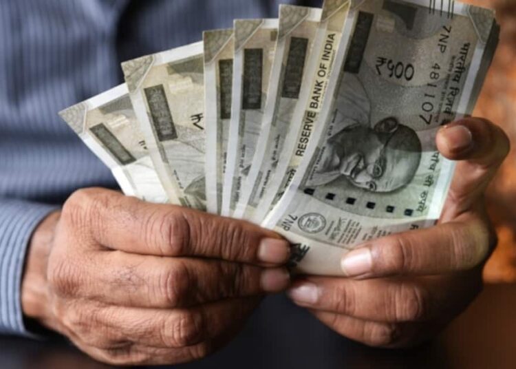 यहां कैंडिडेट को मिलती है मुंह मांगी सैलरी…बेंगलुरु सीईओ के पोस्ट पर छिड़ी बहस