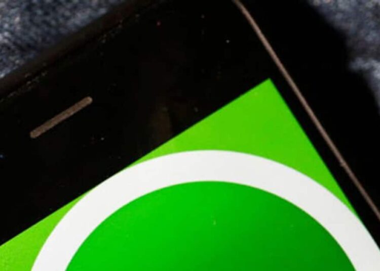 WhatsApp में जल्द आएगा चैट थीम कस्टमाइजेशन फीचर