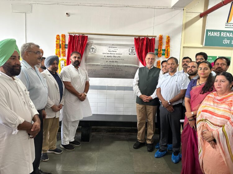स्वास्थ्य मंत्री डॉ. बलबीर सिंह द्वारा पंजाब के आठ सरकारी अस्पतालों में डायलिसिस केंद्रों का उद्घाटन 1 Dr. Balvir
