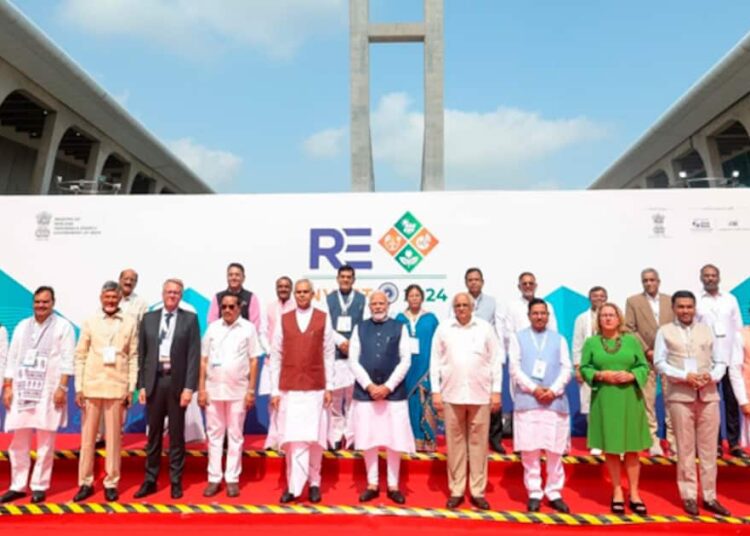 PM मोदी ने चौथे ग्लोबल रिन्यूएबल एनर्जी इन्वेस्टर्स मीट-एक्सपो का किया शुभारंभ