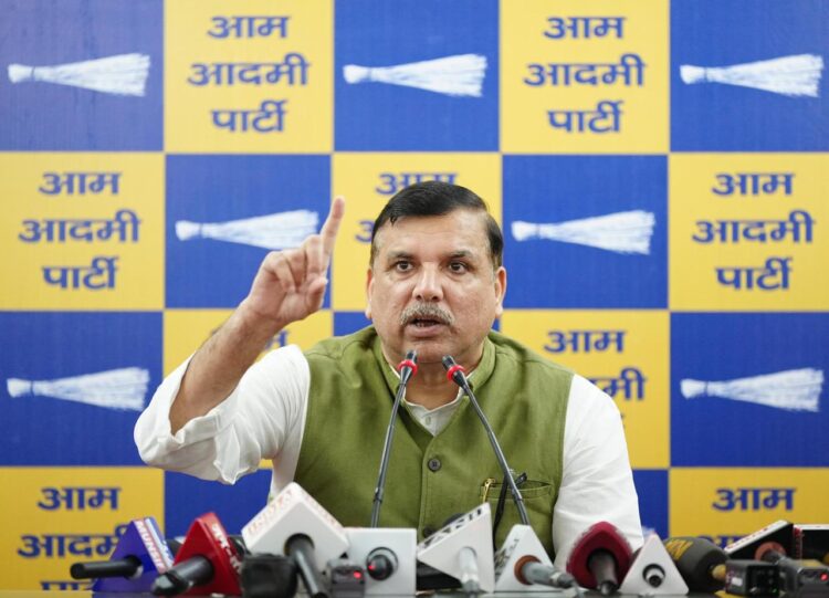 भारत को बचाने के लिए भाजपा रूपी नफ़रती सांप को कुचलना होगा - संजय सिंह 1 Sanjay Singh