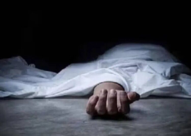 वसंत कुंज के रंगपुरी में चार बेटियों के साथ पिता ने की खुदकुशी