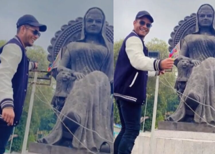 रानी कमलापति के अपमान पर हंगामा