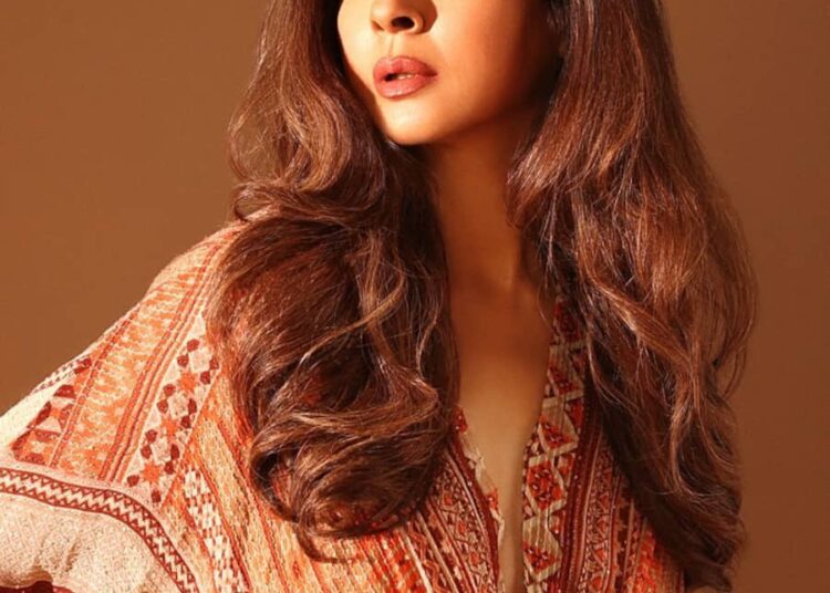 क्यों और कैसे बर्बाद हुआ उर्मिला मातोंडकर का करियर, कभी थी TOP पर