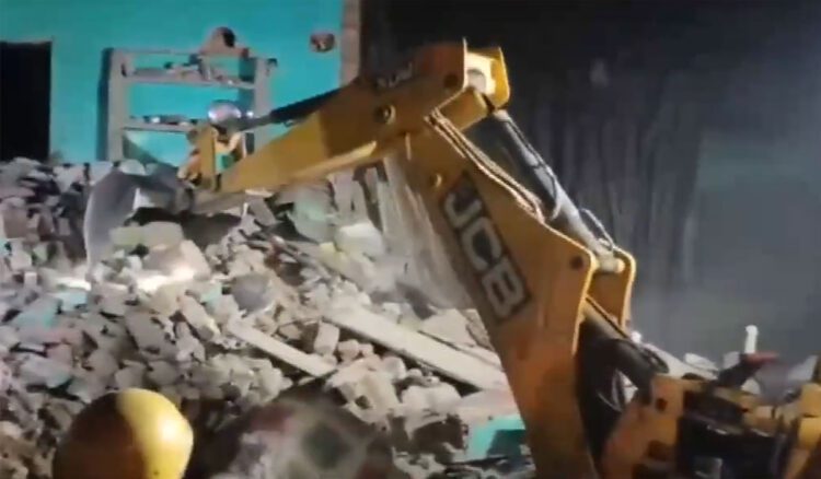 घर में सिलेंडर फटने से हुआ ब्लास्ट…