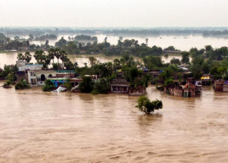 सीतामढ़ी हो या सहरसा… 18 जिलों में बाढ़ से तबाही,