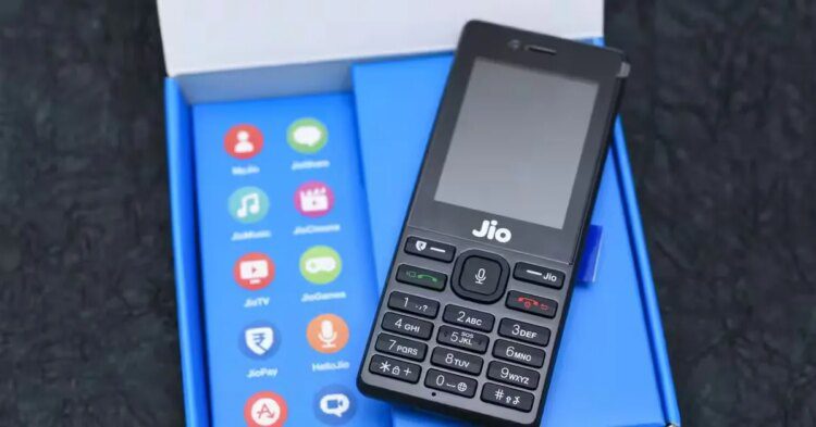 दिवाली से पहले JIO का तोहफा, कंपनी ने लॉन्च किए दो नए फोन 1 दिवाली से पहले JIO का तोहफा, कंपनी ने लॉन्च किए दो नए फोन