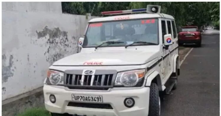 रेस्टोरेंट में लड़की ने मंगाया डोसा, अचानक शर्ट उतारकर रोते हुए क्यों भागा BF