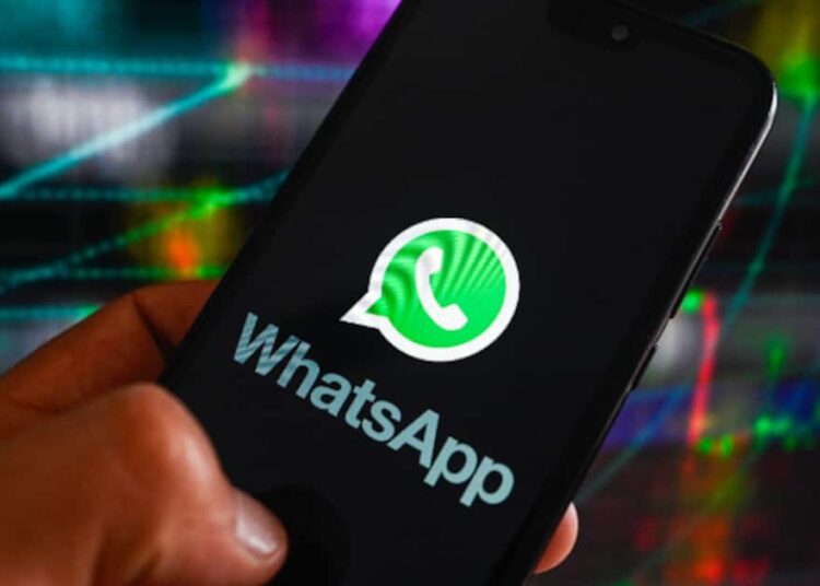 WhatsApp में नया अपडेट: अब चैट से देखें पुराने Status
