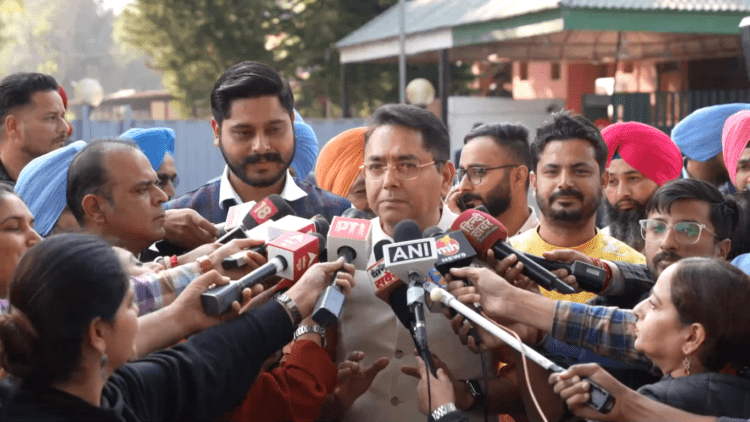 AAP New President: आम आदमी पार्टी पंजाब को मिला नया पार्टी अध्यक्ष 1 AAP New President Aman Arora