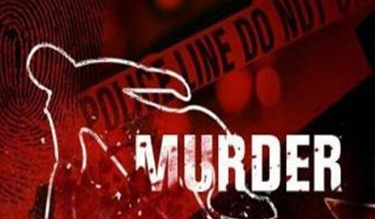 इस इलाके में मुखिया की गोली मारकर हत्या, मचा हड़कंप 1 इस इलाके में मुखिया की गोली मारकर हत्या, मचा हड़कंप