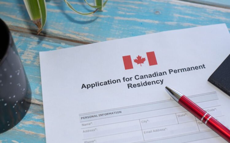 PR in Canada: नए नियम लागू, कनाडा में PR के लिए बढ़ी मुश्किलें 1 Canada-Permanent-Resident-Visa