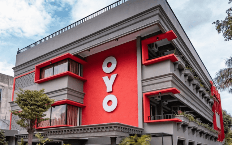 "OYO का बड़ा कदम, पुराने टैग हटाने और ब्रांड छवि सुधारने की कोशिश। क्या आप इसके लिए तैयार हैं?" 1 OYO