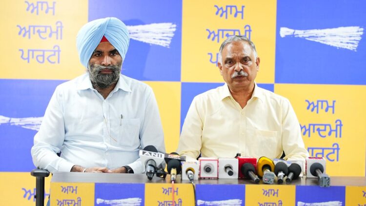 दलितों के प्रति भाजपा की मनुवादी मानसिकता बेनकाब! 1 Aap pc