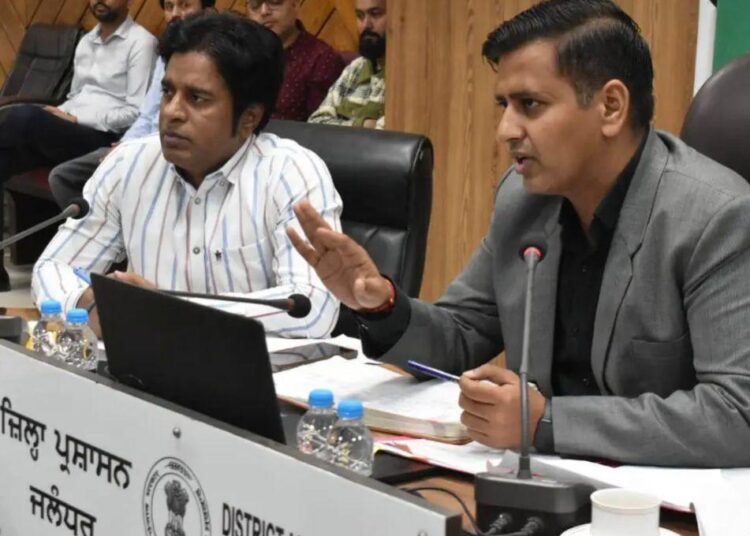 मान सरकार है हर जीव के साथ 10 Animal