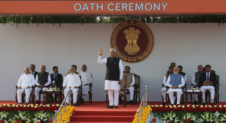 Bihar Oath Ceremony: नीतीश कुमार 20 नवंबर को लेंगे CM पद की शपथ, PM मोदी भी होंगे शामिल 1 Bihar Oath Ceremony