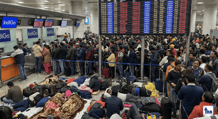 IndiGo Crisis Update: उड़ानें रद्द होने से हवाई किराए में आग, Government ने लागू किया Fare Cap 1 IndiGo Crisis Update