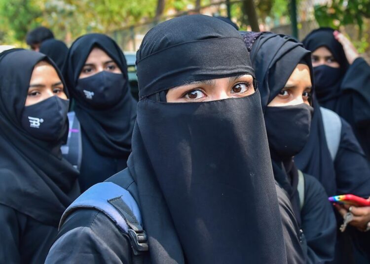 Mumbai College Burqa Ban