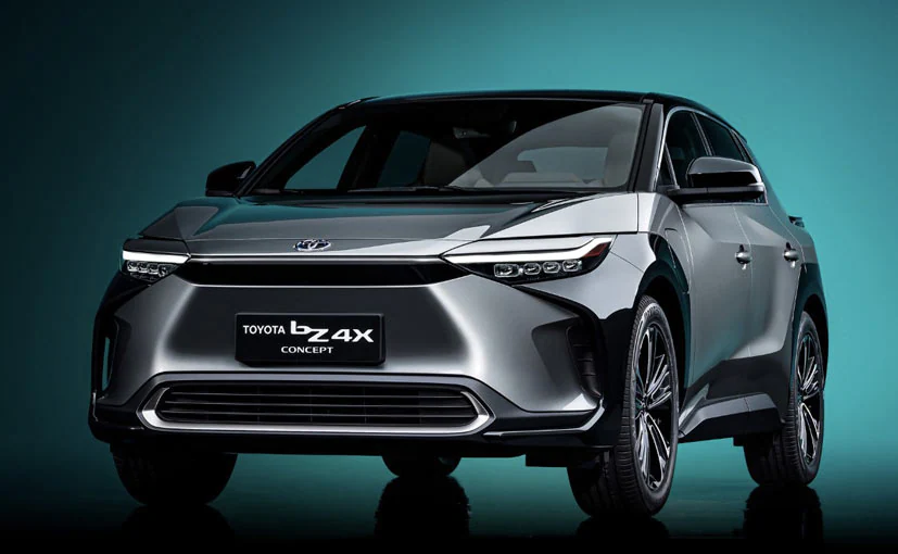 500 km की ड्राइविंग रेंज वाली Toyota bZ4X इलेक्ट्रिक कार से उठा पर्दा, सोलर सनरूफ का मिलेगा ऑप्शन