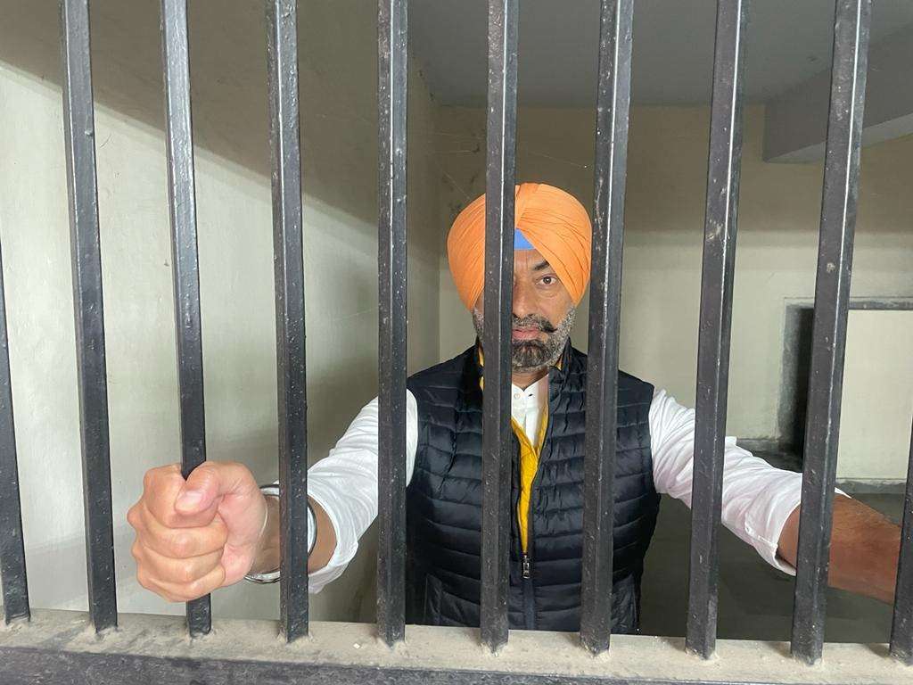 Politicians In The Clutches Of Crime; Ex MLA Congress Leader Sukhpal Khaira's Court Appearance