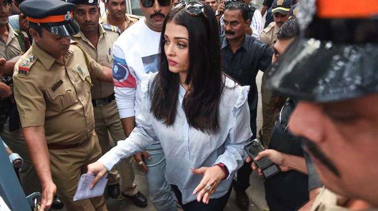 Aishwarya Rai Bachchan Panama Papers Case Update Aishwarya Summoned By ED