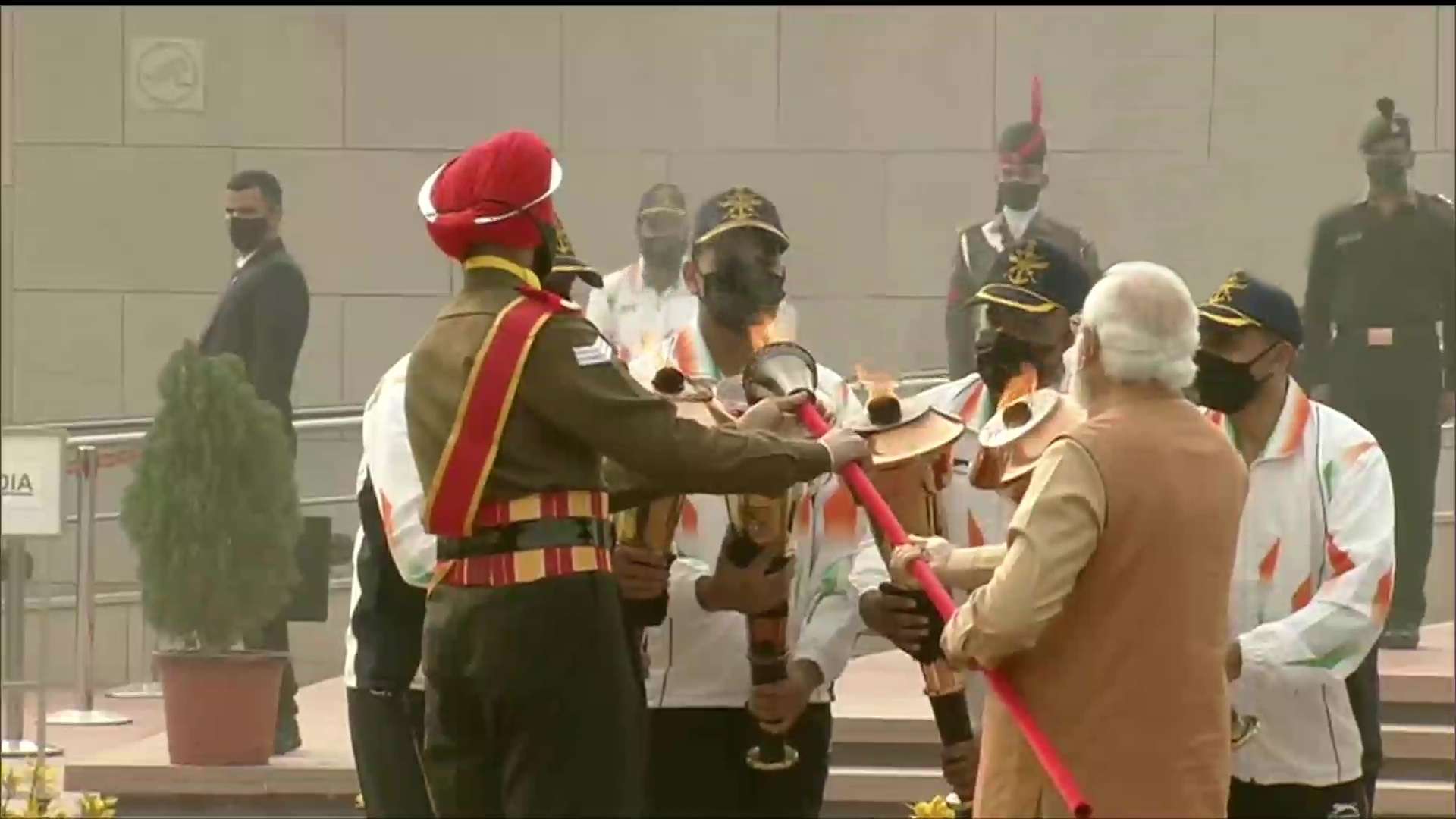 Pm Modi To Participate In The Reception Of Golden Victory Torches, Will Pay Tribute To The Martyrs