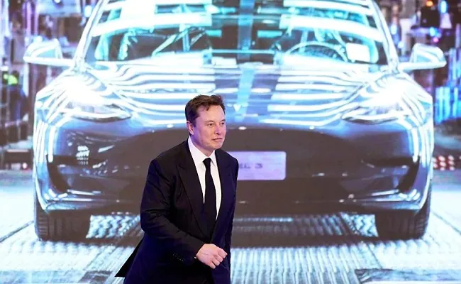 Elon Musk के लिए वेरी हैपी रहा न्यू ईयर, एक दिन में कमाए 32.3 अरब डॉलर