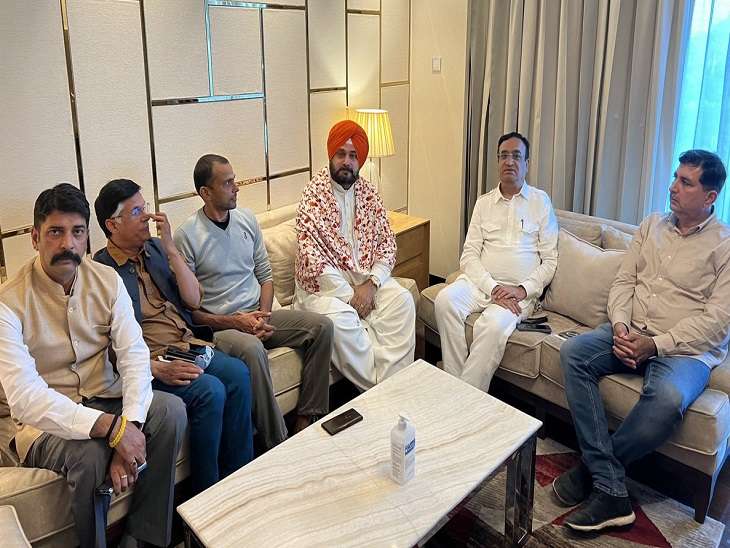 Punjab Election Result 2022; Navjot Sidhu, Charanjit Singh Channi Meeting With Ajay Maken