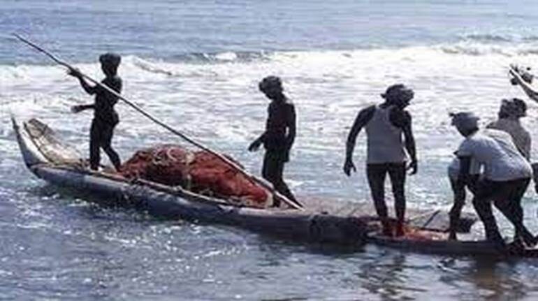 श्रीलंकाई नौसेना ने तमिलनाडु के चार मछुआरों को किया गिरफ्तार