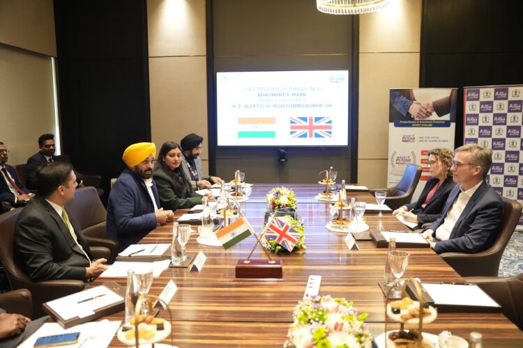 मुख्यमंत्री ने राज्य में विदेशी निवेश के लिए उच्चायुक्तों के साथ की मैराथन मुलाकातें