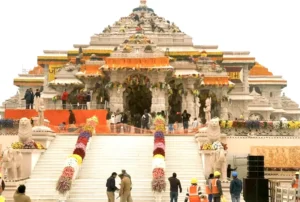 Ayodhya में आज विराजेंगे श्रीरामलला, Modi करेंगे प्राण प्रतिष्ठा समारोह में शिरकत