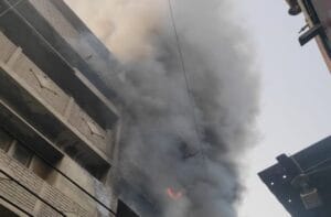 Ludhiana में 4 मंजिला बिल्डिंग में लगी भीषण आग, मची अफरा-तफरी