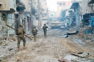 आईडीएफ ने खान यूनिस में हमास प्रमुख याह्या सिनवार के कार्यालय पर मारा छापा