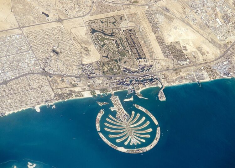 दक्षिण कोरियाई के नैनो-सैटेलाइट ने प्रमुख शहरों की खींची तस्वीरें, एप्पल मुख्यालय, पाम जुमेराह को किया कैप्चर