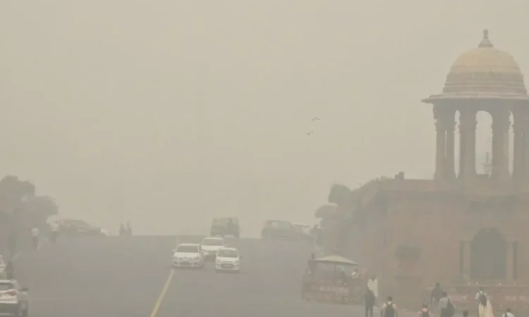 दिल्ली 'Gas Chamber' में तब्दील, हवा की गुणवत्ता 'गंभीर' श्रेणी में 1 दिल्ली 'Gas Chamber' में तब्दील, हवा की गुणवत्ता 'गंभीर' श्रेणी में