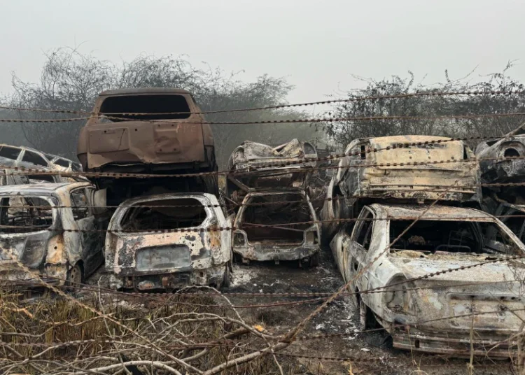 दिल्ली पुलिस के मालखाने में आग लगने से करीब 300 गाड़ियां जलकर राख