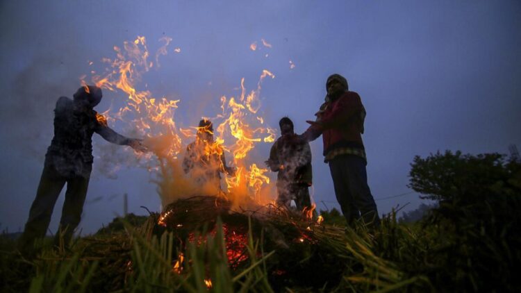 दिल्ली में न्यूनतम तापमान 5.8 डि‍ग्री सेंटीग्रेड