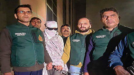 दिल्ली में पकड़ा गया हिजबुल आतंकवादी जम्मू-कश्मीर में 11 आतंकी हमलों में शामिल था 1 हिजबुल आतंकवादी