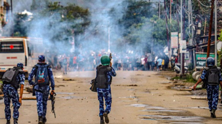 मणिपुर में 4 की गोली मारकर हत्या, 14 लोग घायल, घाटी के 5 जिलों में फिर से कर्फ्यू लगा 1 मणिपुर