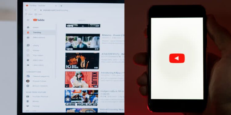 यूट्यूब ने सेलिब्रिटी एआई स्कैम वाले 1,000 से अधिक वीडियो हटाए