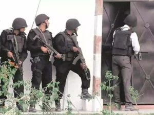 यूपी एटीएस ने बंगाल में मदरसे पर मारा छापा, कंप्यूटर और सिम कार्ड जब्त