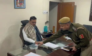 राजस्थान के सीएम आधी रात को अचानक थाने पहुंचे