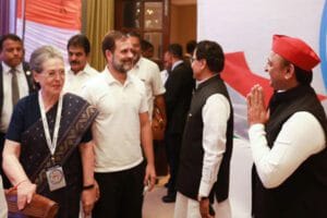 सपा के एकतरफा फैसले से यूपी में दरक सकता है 'INDIA' गठबंधन !