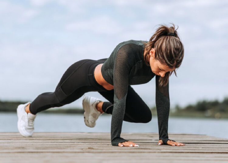 Cancer में होने वाले दर्द को कम करती है ये कुछ Physical Activity