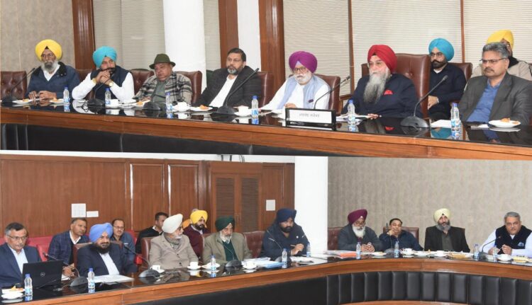 ज़रूरतमंदों के लिए विभिन्न रोज़गार पेशों को उत्साहित करना समय की बड़ी ज़रूरत : स्पीकर संधवां