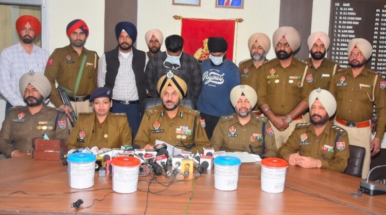 पंजाब पुलिस द्वारा अंतरराष्ट्रीय नार्काे समगलिंग और अंतर-राज्यीय हथियारों की तस्करी के कारटेल का पर्दाफाश; 1 पंजाब पुलिस
