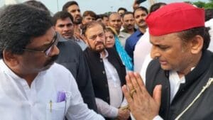 अखिलेश यादव ने कहा, झारखंड में भाजपा का आदिवासी विरोधी चेहरा आया सामने