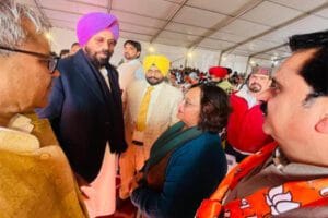 जिन्होंने प्रधानमंत्री का रास्ता रोका अब पीजीआई के नाम पर जनता को भ्रमित करने में जुटे: राणा सोढ़ी
