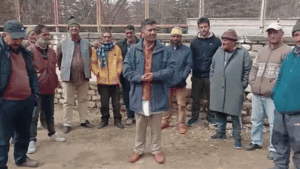 ननखड़ी में CA स्टोर खोलने की बागवान कर रहे मांग, कहा- हर बार अंदेखी का हो रहे शिकार